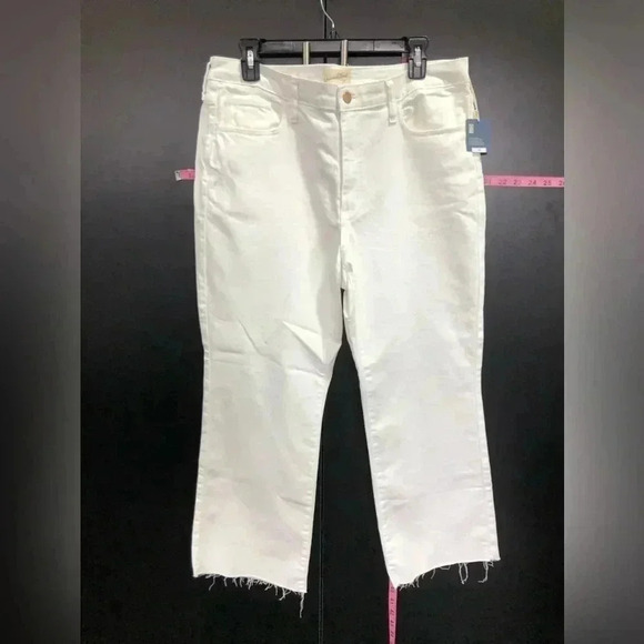 Universal Thread Ankle boot cut jeans, frayed hem line,5 pocket belt loop - Picture 1 of 7